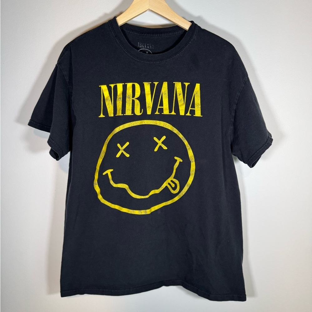 Nirvana Smiley Face Graphic Tee Size Large